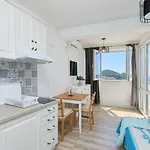 Studio Apartment Tarik
